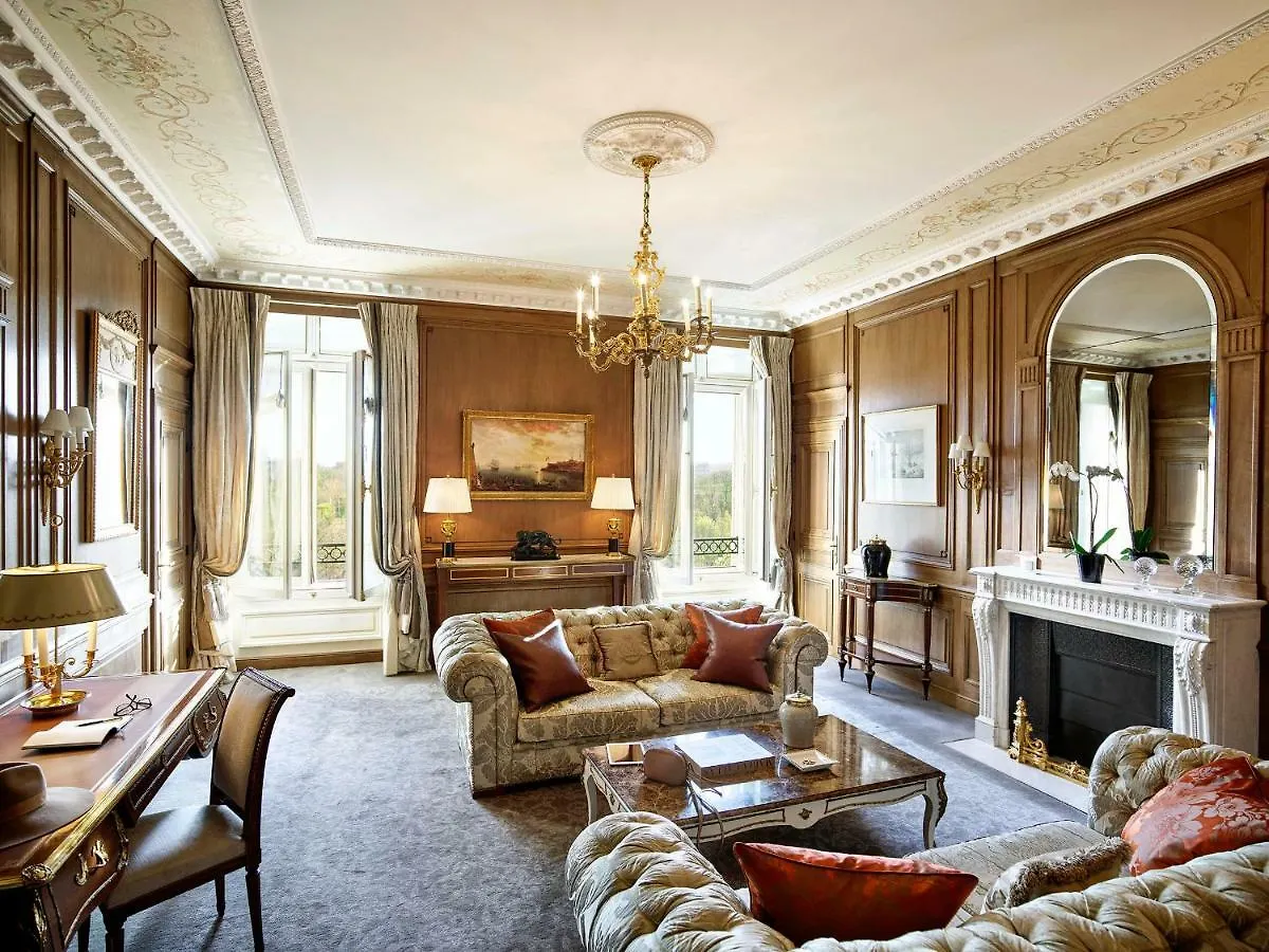 Le Meurice - Dorchester Collection 5* פריז